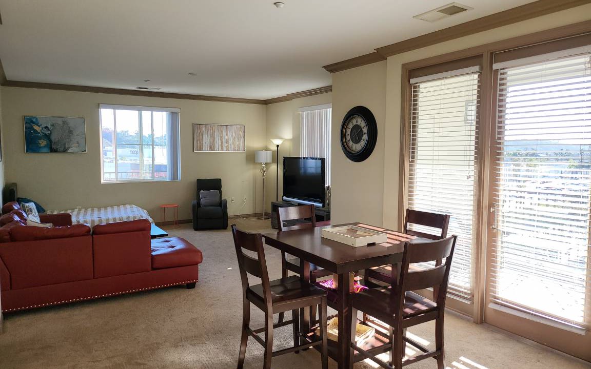 Mission Valley Condo | 125 m² Condo ∙ 3 bedrooms ∙ 8 guests