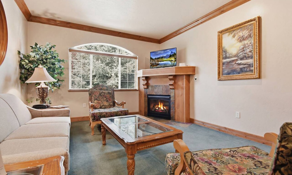 Zermatt Villa | 2 Bed 2 Bath Villa - Resort Amenities in the heart of Midway Utah 2080 2