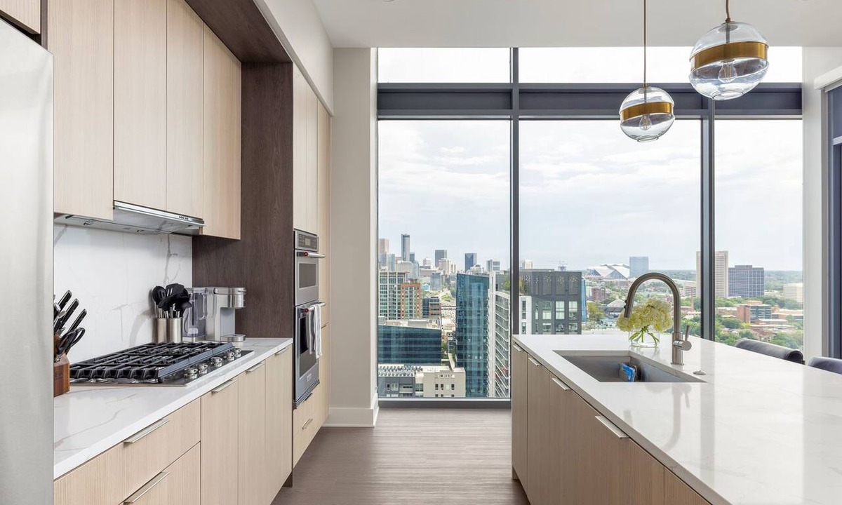 Home Park Apartment | 28th Floor Corner - Panoramic Penthouse by Atlanta Luxury Rentals