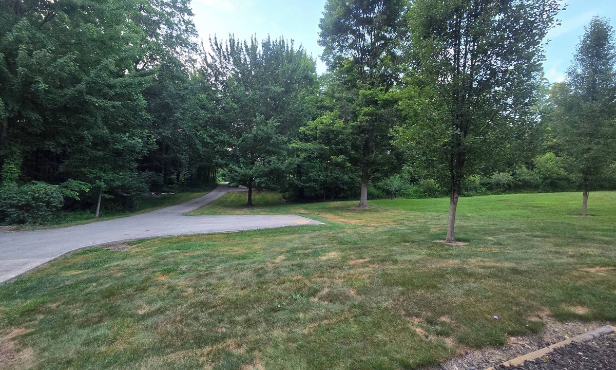 Edgewood House | 3-bedroom house, Country living 2 minutes from Downtown Ashtabula