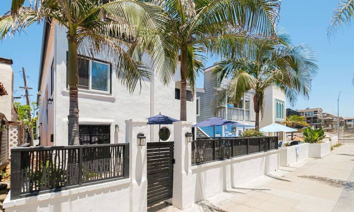 Mission Beach Villa | A Shore Thing! Townhome Steps to Sand!