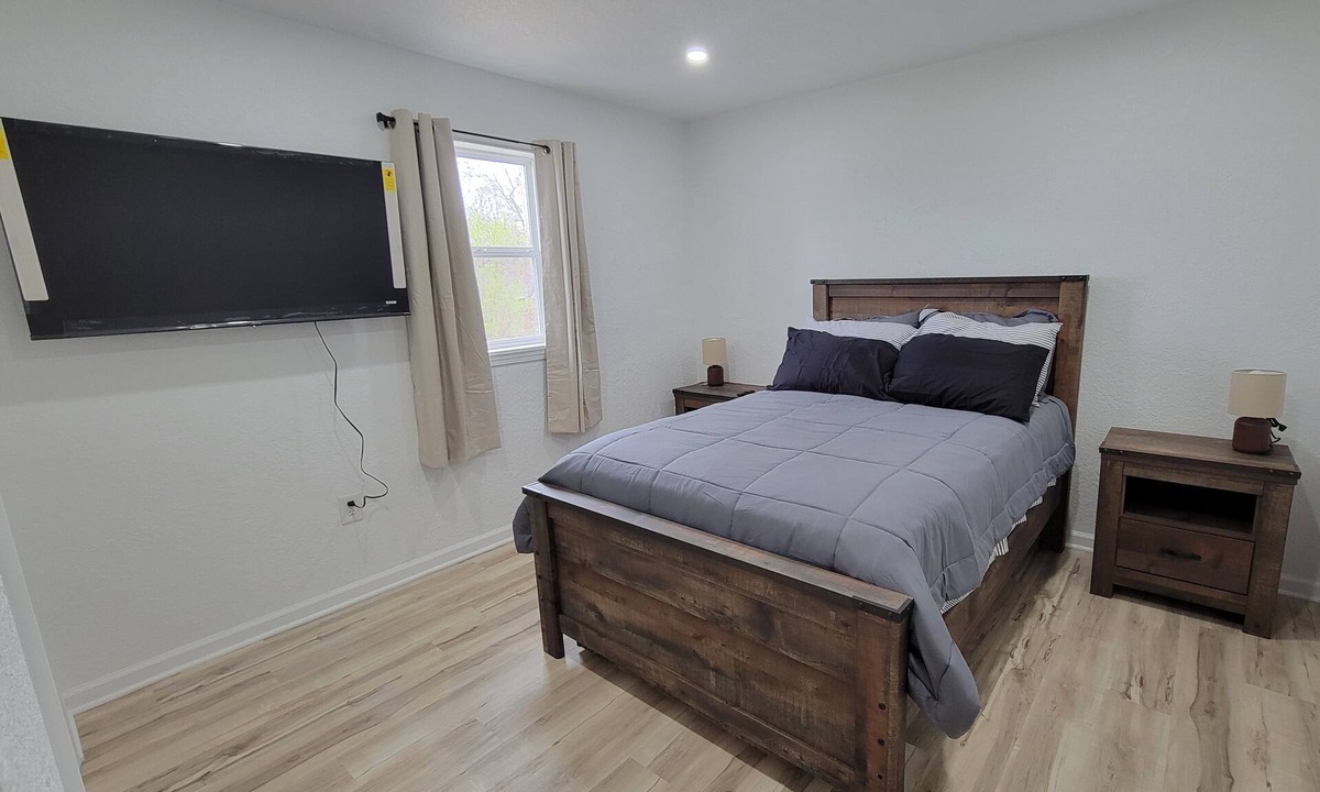 Moline House | Airport Oasis - Remolded home less than 5 minutes from the airport
