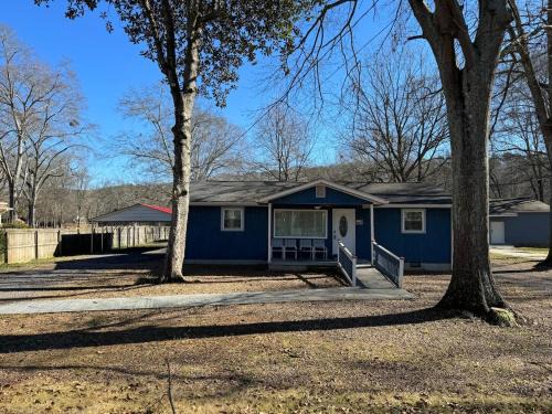 Cave Spring House | Blue House on the Creek