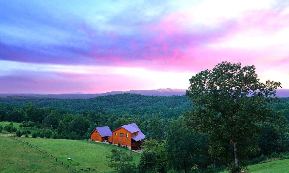 Dobson Cabin | Blue Ridge Mountain View Huge Log Cabin sleeps 18. Outdoor living & Game Room