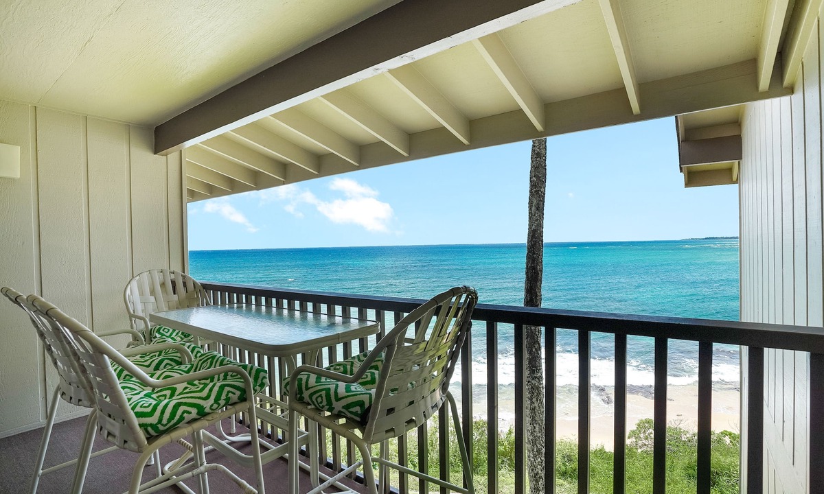 Wailua Condo | Breathtaking Oceanfront Views from Top Floor Condo at Wailua Bay View – A Coastal Paradise!