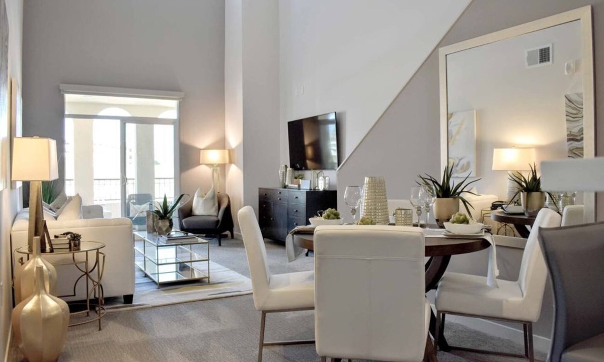 University City Condo | Bright Oasis: 1BR at 360 Luxury with Pool & Gym