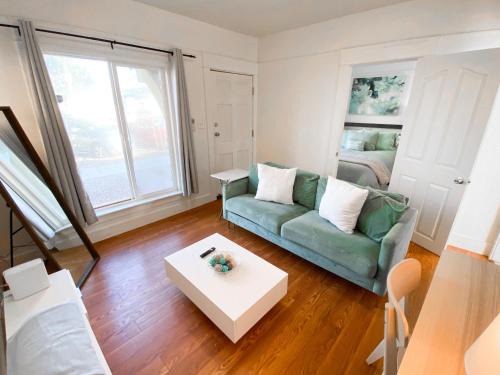 City Heights House | Casa Carlos - In the heart of San Diego