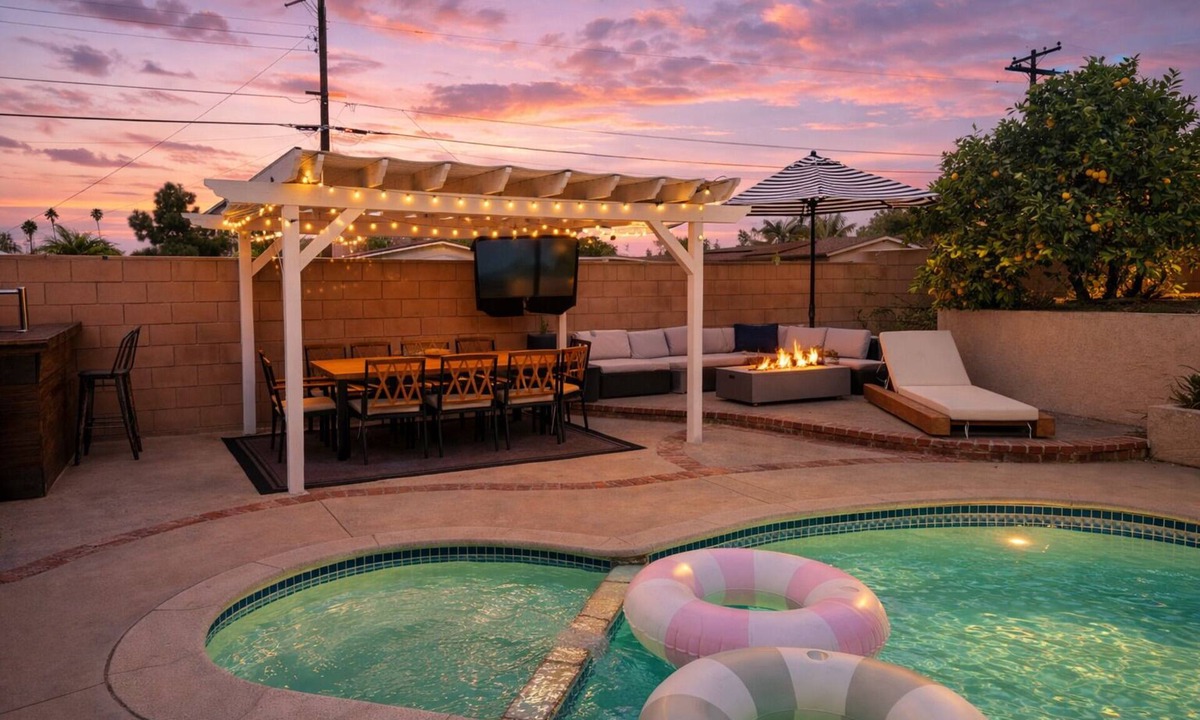 Clairemont House | Centrally Located San Diego Oasis