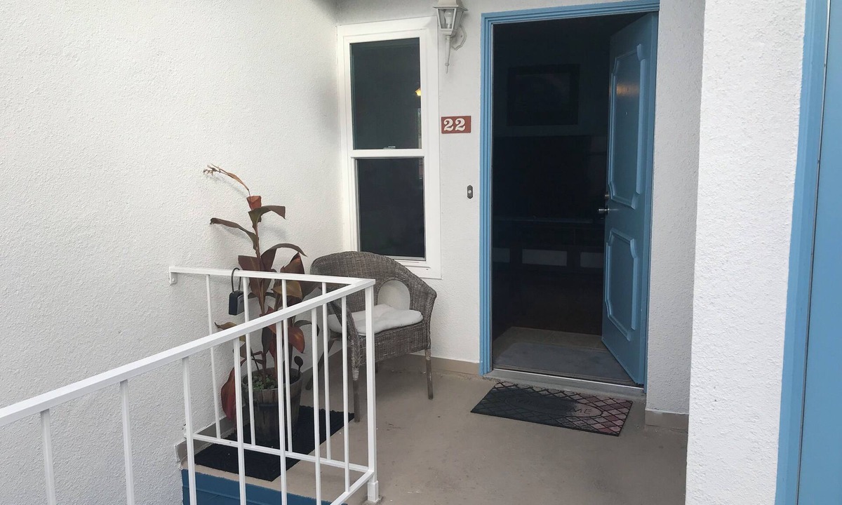 North Park Condo | Charming 1-bedroom condo with one garage space