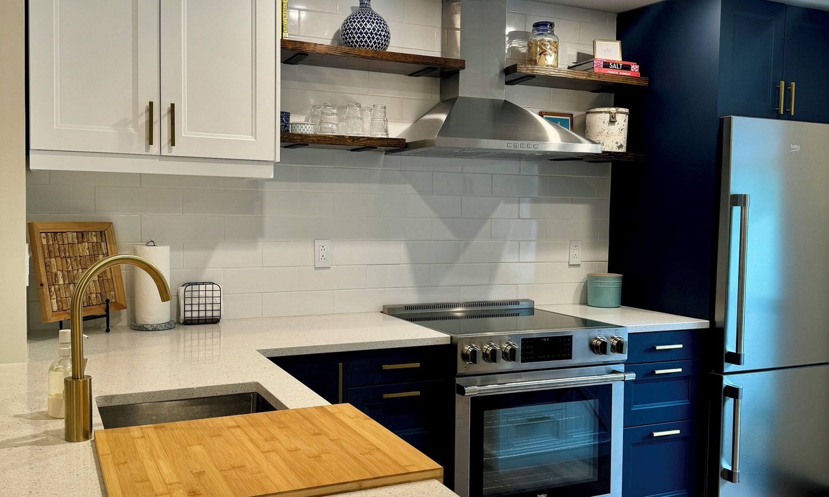 Mount Lebanon House | Charming 2-bedroom townhome in popular Pittsburgh suburb, 20 minutes to downtown