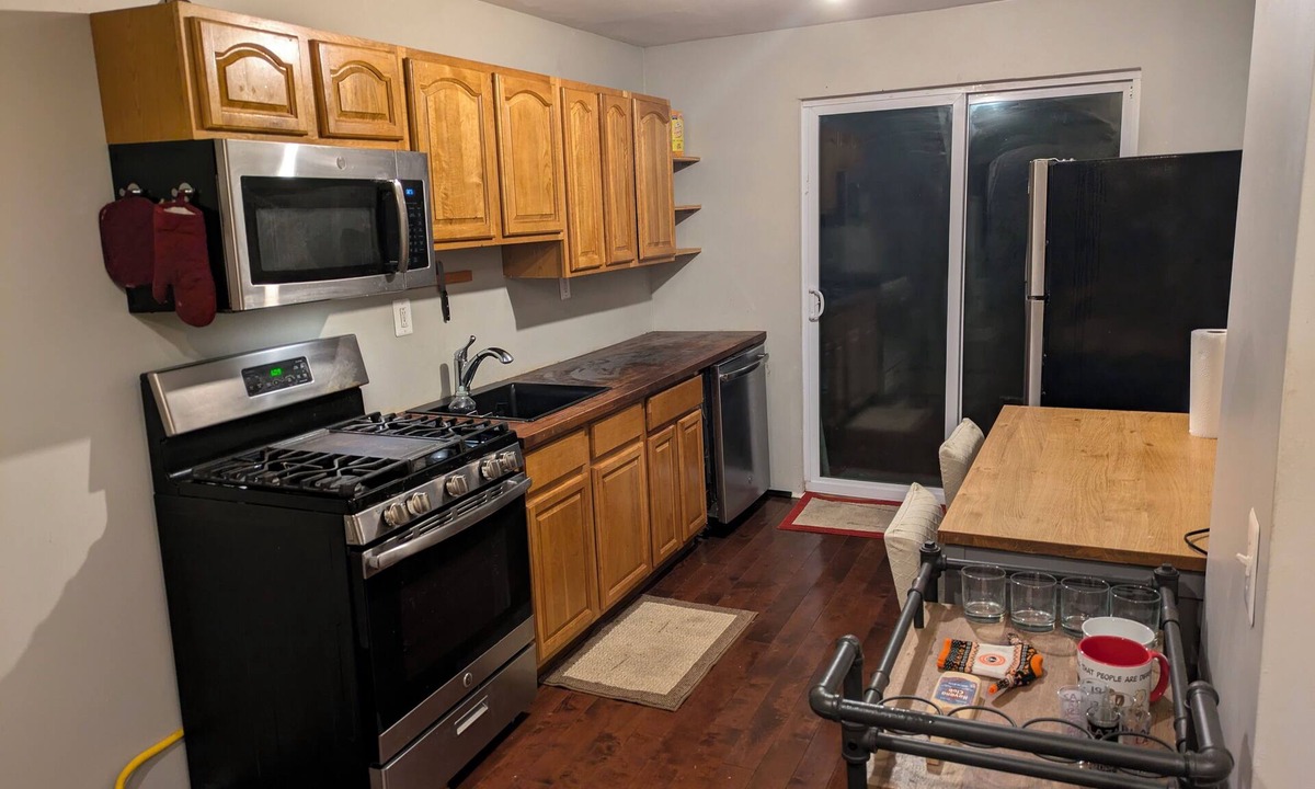 Newbold House | Charming 2-bedroom townhome with WiFi, AC in vibrant Philadelphia