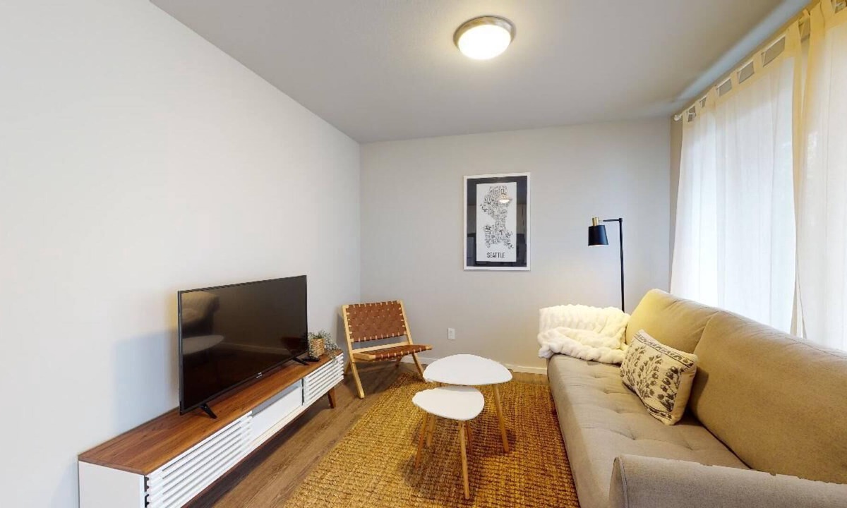 Snohomish House | Charming Hideaway - Cvrd Parkng, Close to DT Snohomish.