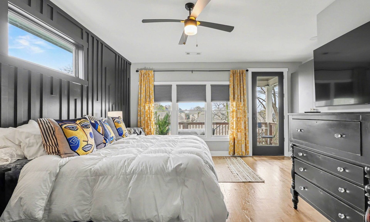 Mechanicsville House | Contemporary new craftsman in the heart of Atlanta! FIFA Ready