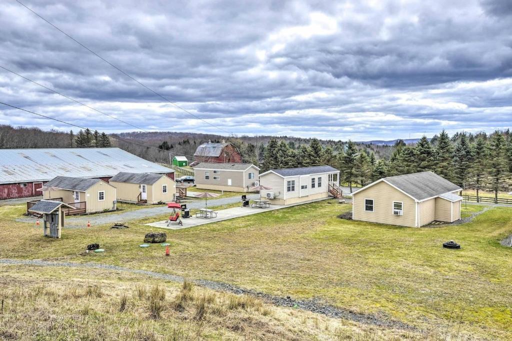 Pleasant Mount House | Cottage Complex 8 Bedroom At Equestrian House