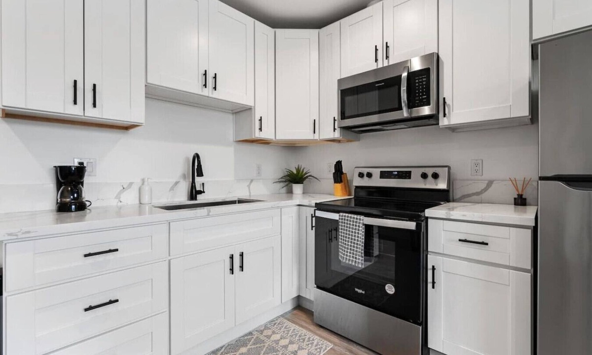 North Clairemont Apartment | Cozy Central Studio for Monthly Living