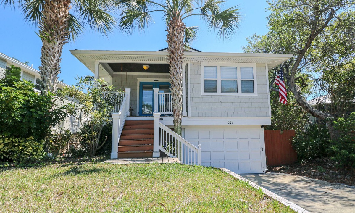 Vilano Beach House | Cozy Home in Vilano Beach.
