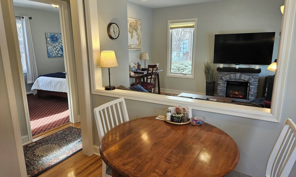 Golden Valley Apartment | Cozy, Immaculate Golden Valley Retreat in Quiet, Central Neighborhood