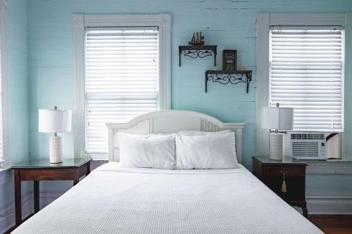 Key West Historic District Hotel | Curry House - Room 1