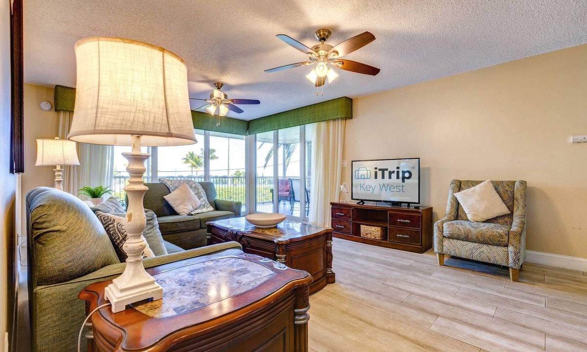Marathon Condo | Duck Key Getaway: Charming 3BR Condo with Water Views, Steps from Angler & Ale, Near Marathon
