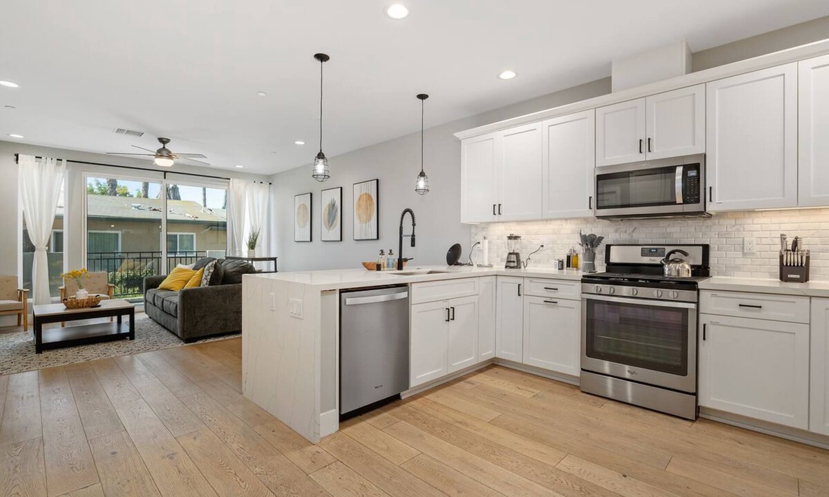 North Park Condo | Entire Brand New 2-Bedroom #5 Luxury Townhouse!