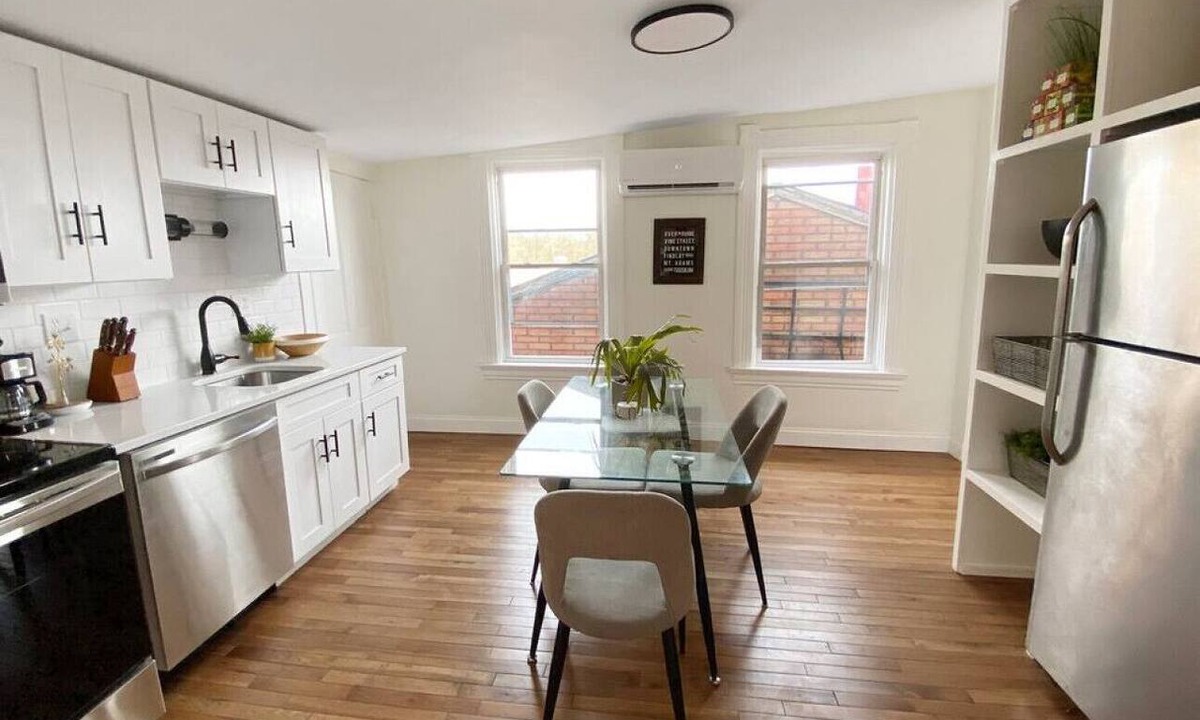 Mount Adams Condo | Explore Downtown and Mount Adams with River Views!