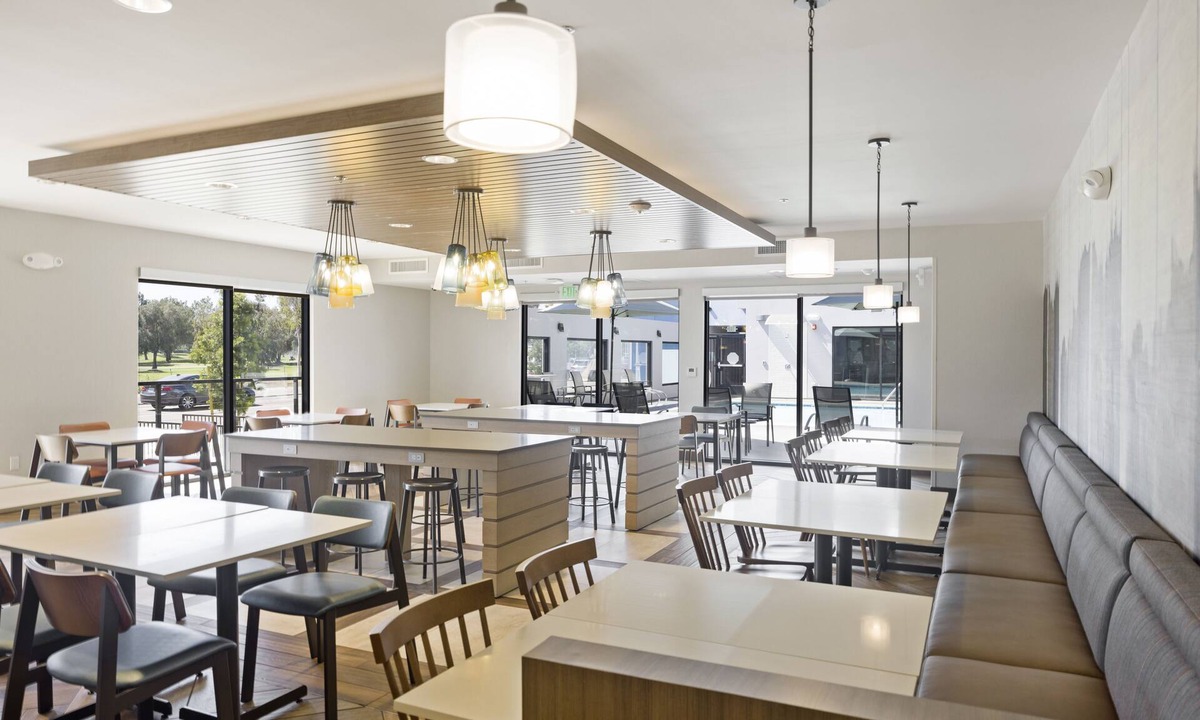 Pacific Beach Hotel | Fairfield Inn & Suites by Marriott San Diego Pacific Beach