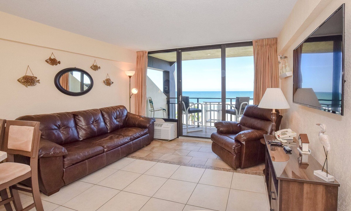 Daytona Beach Shores Resort | Family-friendly Amazing Ocean Front True One Bedroom Sleeps 6 SPRING MEGA SALE!