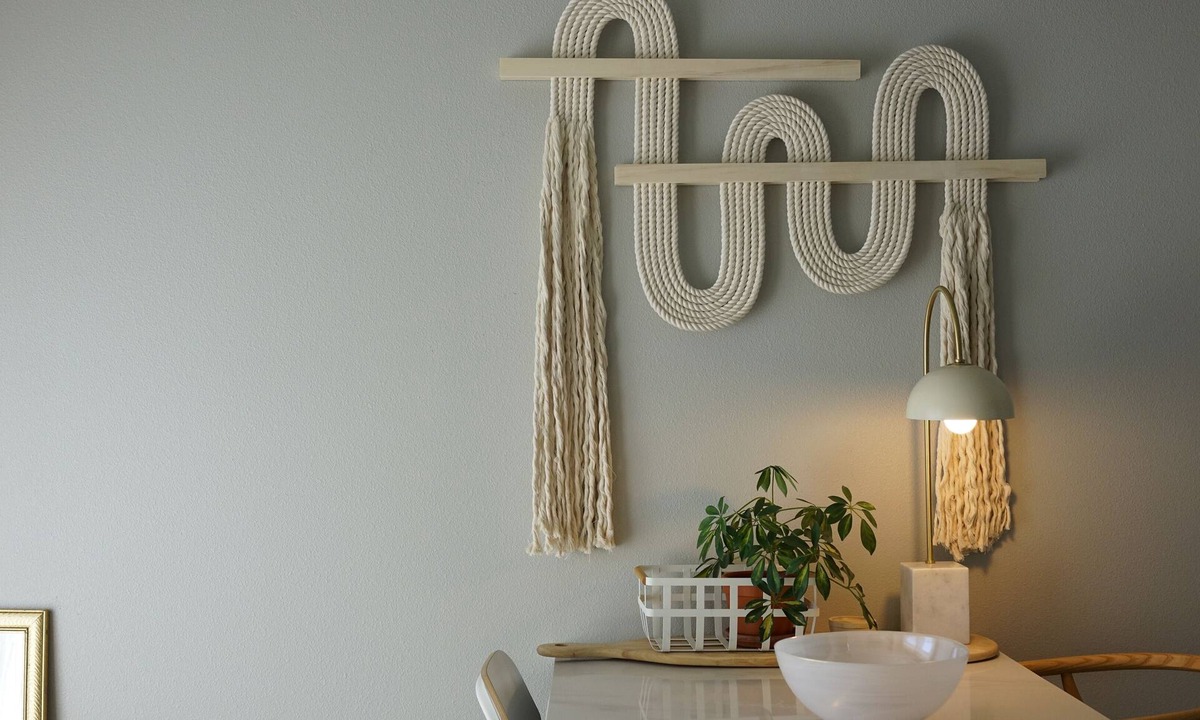 Everett House | Fresh and Airy 2B/2B