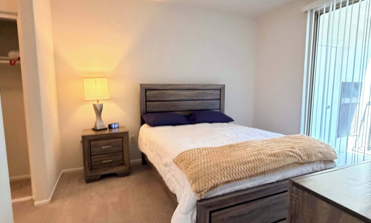 Mission Valley East Apartment | Fully Furnished 1BR in Misson Valley w/Parking
