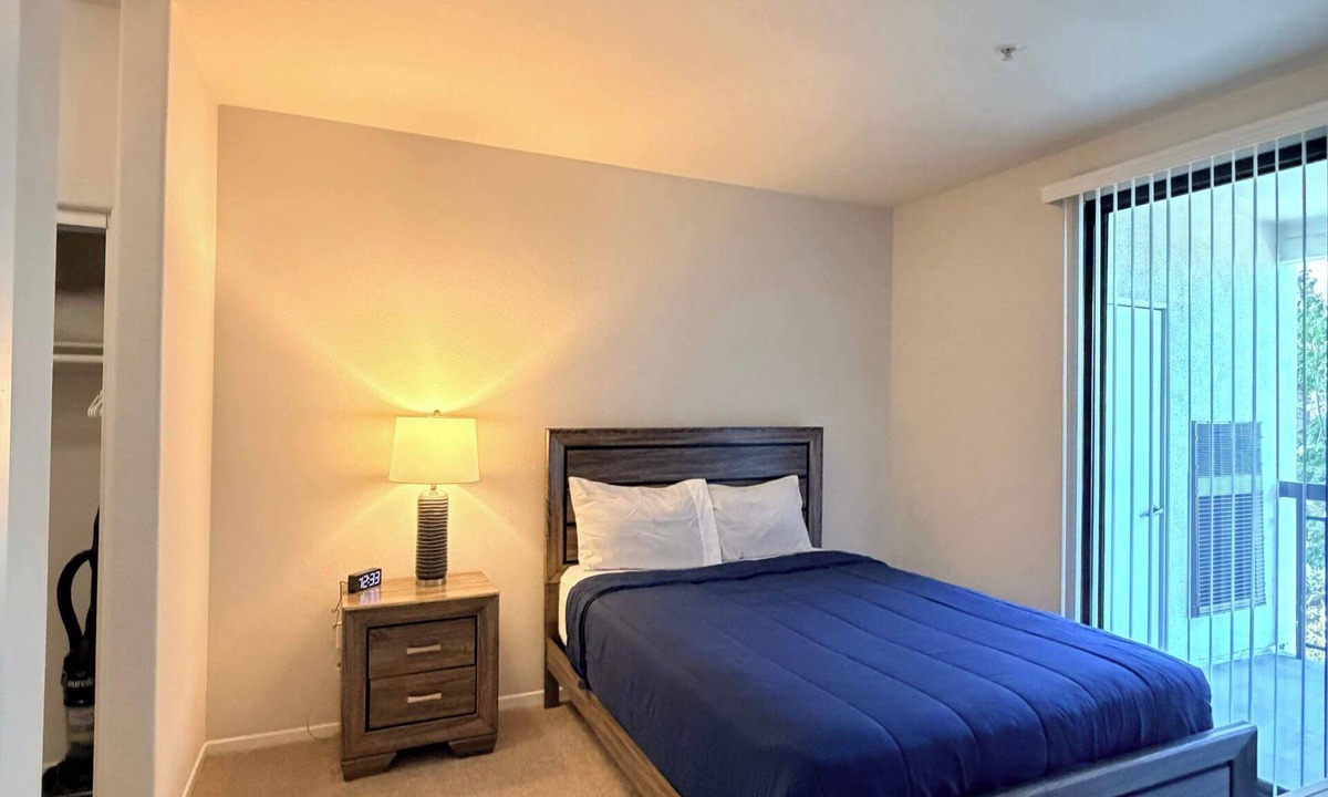 Mission Valley East Apartment | Fully Furnished 1BR in Misson Valley w/Parking