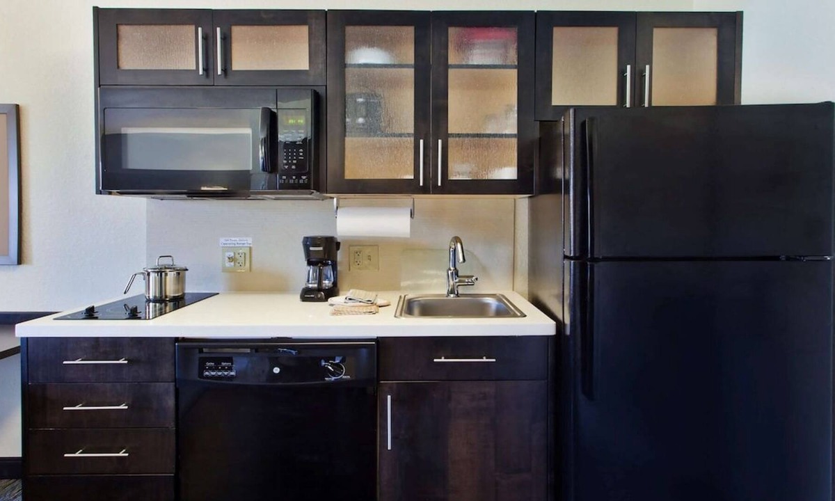 Horsham House | Get Some Refreshing Rest! Free Parking, Pet-friendly Property, Near Lukens Park