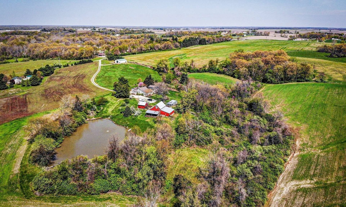 Mitchell Other | Grafton Getaway @ The Farm. 23 secluded acres with pond. Sleeps 29 guests