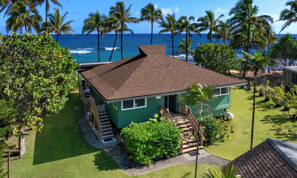 Wainiha House | Hale Kahakai, Beautiful Haena Beachfront home!