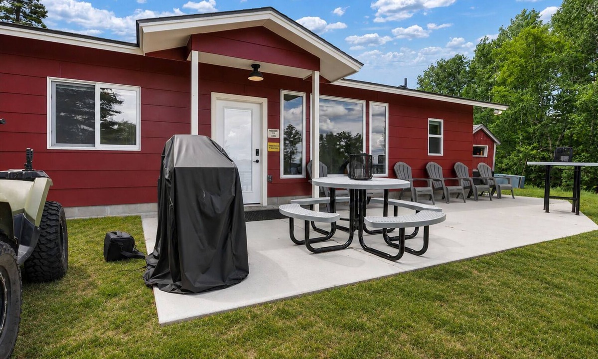 Longville Cabin | "Haufer Hall" - Charming 2-bedroom cabin on beautiful Little Boy Lake.