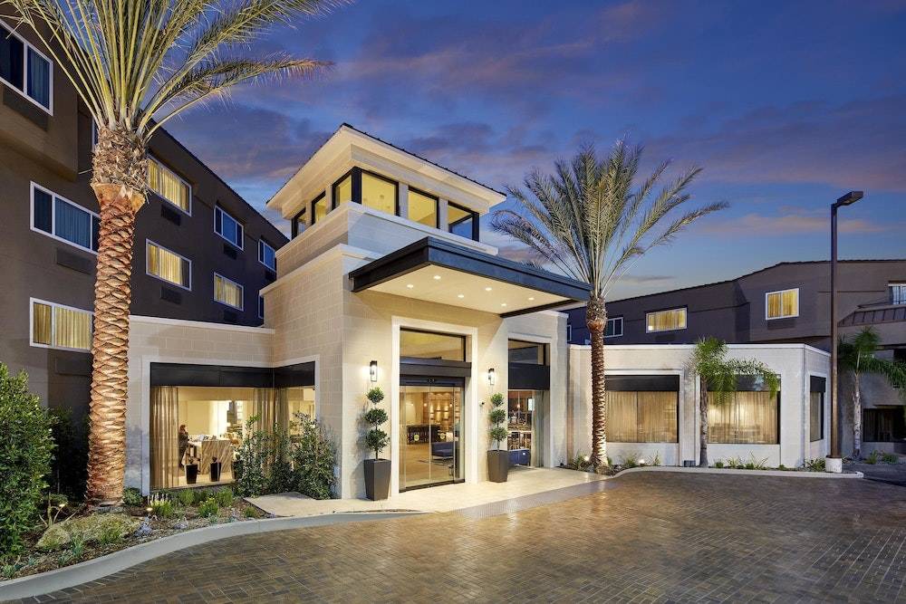 Kearny Mesa Hotel | Hilton Garden Inn San Diego Mission Valley/Stadium 1 King 1 Bedroom Suite