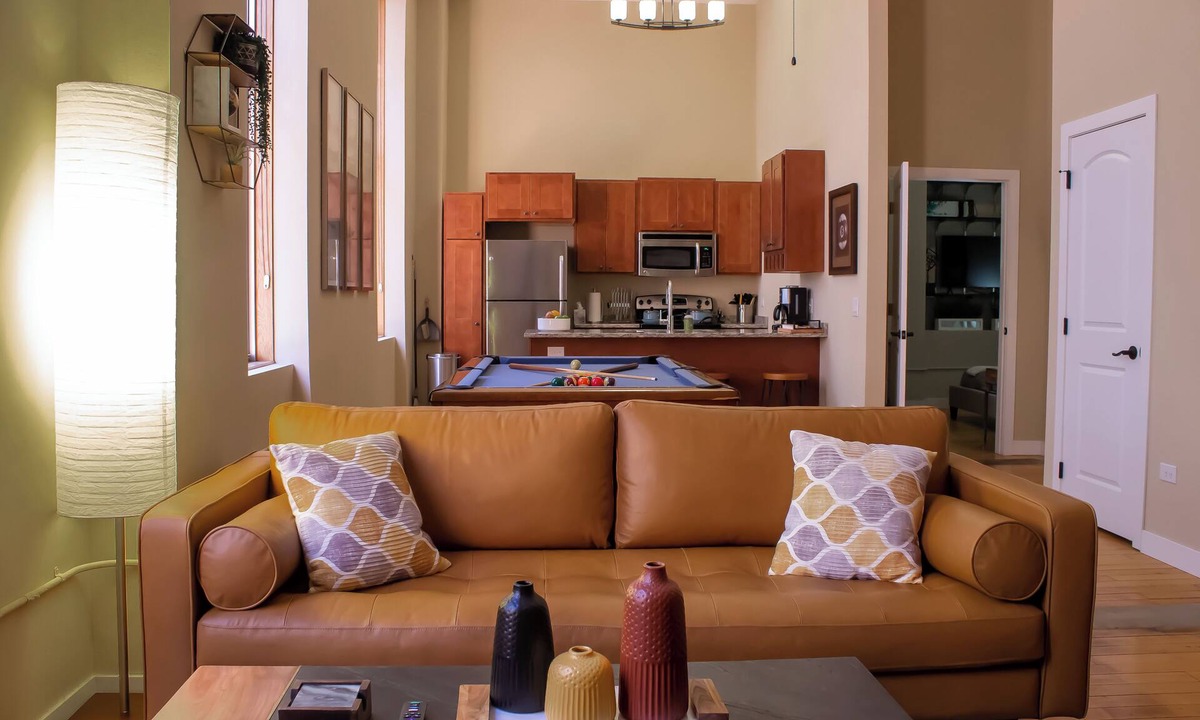 Lowertown Apartment | Historic Luxury 2-Bedroom wz Loft &FREE Parking