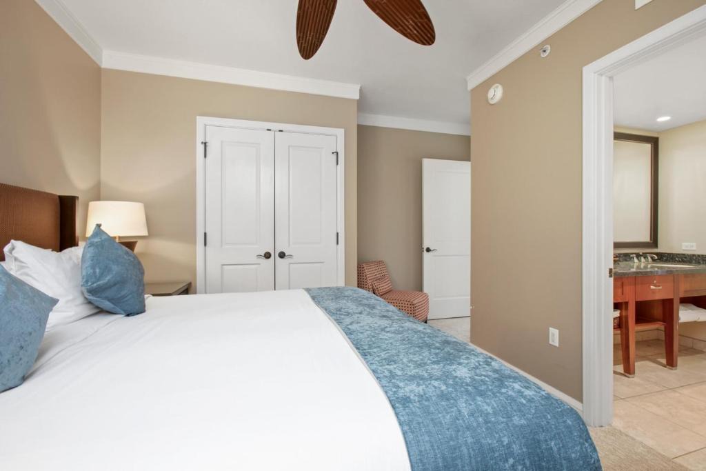 Kaanapali Apartment | Honua Kai Villas Ocean View 3 BR Sleeps 10 Great for Families Complimentary Car with 6 Nights HKH ML-2885 by KBM
