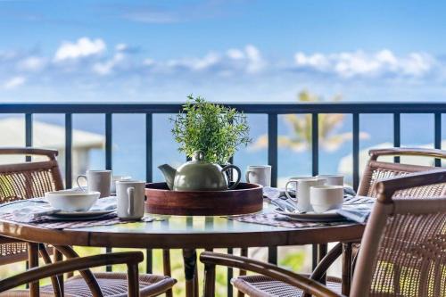 Napili House | Kapalua Bay Villas 33B1 · KBV 33B1 Remodeled OceanFront w Ocean