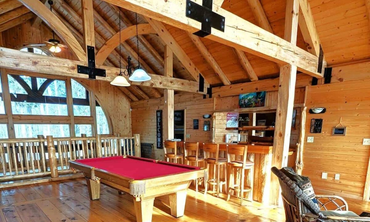 Park Rapids Apartment | Loft Guest House w/Private Dock & River Views