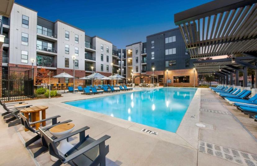 Midtown Apartment | Luxurious Midtown 2Bed2Bath with sweeping skyline views