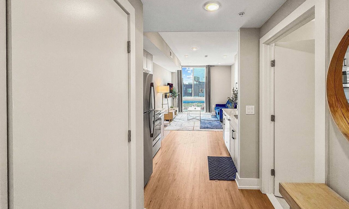 Northern Liberties Apartment | Luxury 1BD | 2 Beds | Northern Liberties