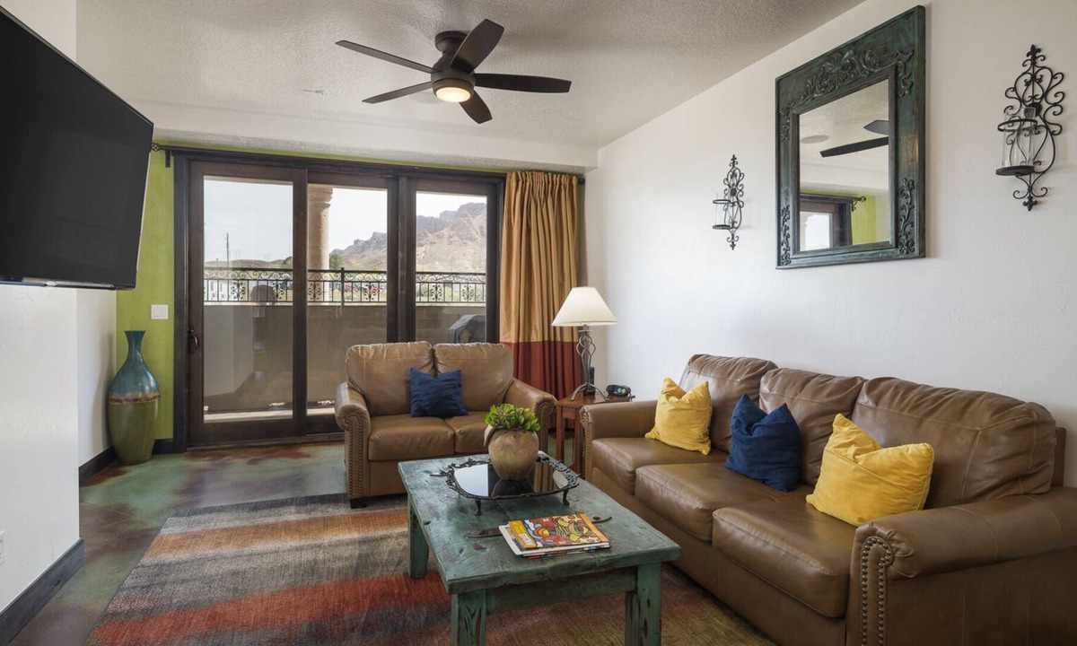 Moab Condo | Luxury Condo in Downtown Moab! Pet Friendly | Bike Storage | Easy Parking