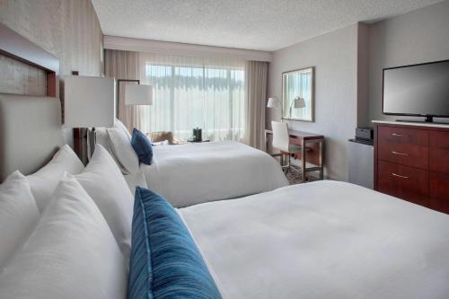 West Conshohocken Hotel | Marriott Philadelphia West