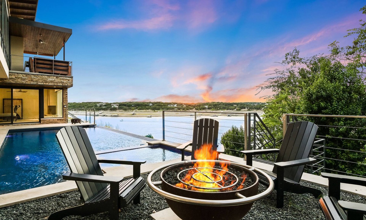 Buffalo Gap House | Modern Midcentury Lakefront with pool, hot tub, & private boat dock/Boat rentals