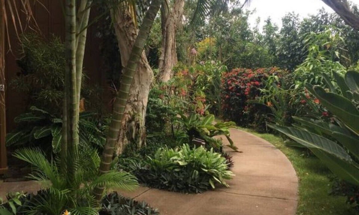Maunaloa House | MOLOKAI Paniolo Hale D3 Oceanview 1B/2BT Townhouse