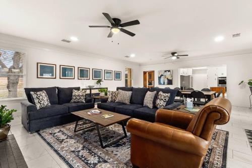 Heritage House | Moore Manor
