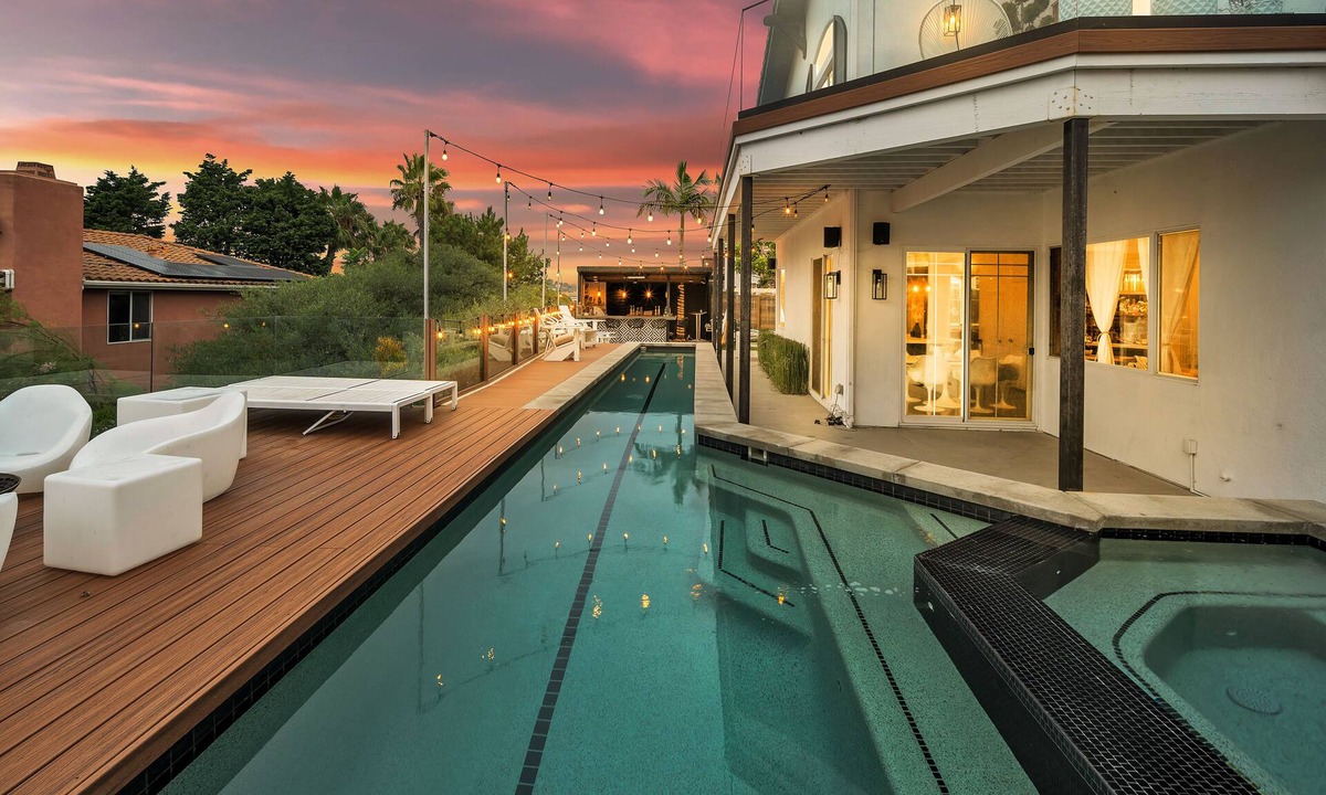 Carmel Valley House | NEW! Del Mar MODERN INDUSTRIAL