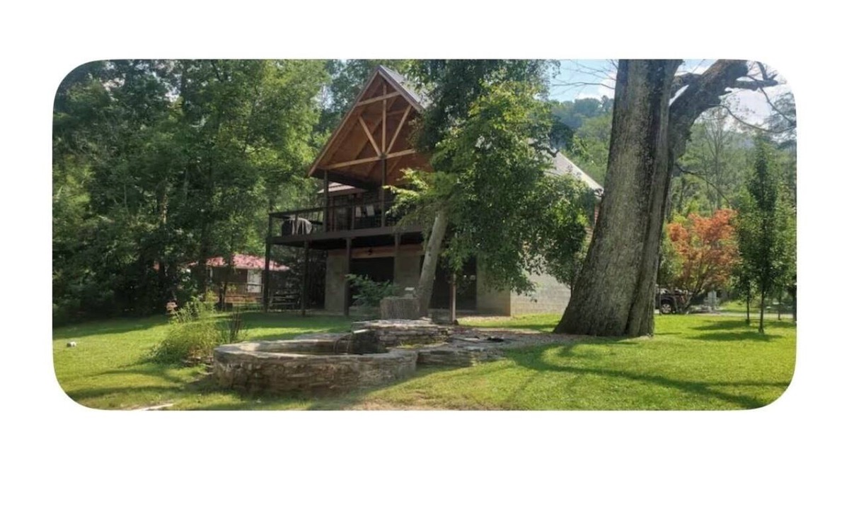 Elkins Cabin | New Riverfront Cabin on shaver fork, Hot Tub, FirePit, Fishing, Kayaking, Hiking