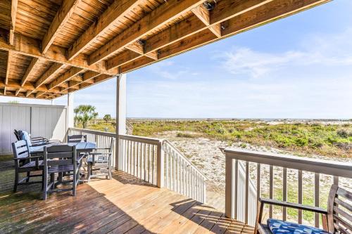 Oceanmarsh Subdivision House | Oceanfront St Helena Island Condo w/Beach Access!