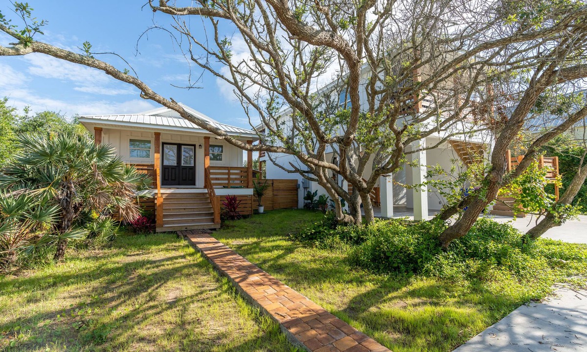 Vilano Beach Villa | Paradise Found! Just steps to the sand with this Villa on Vilano Beach.